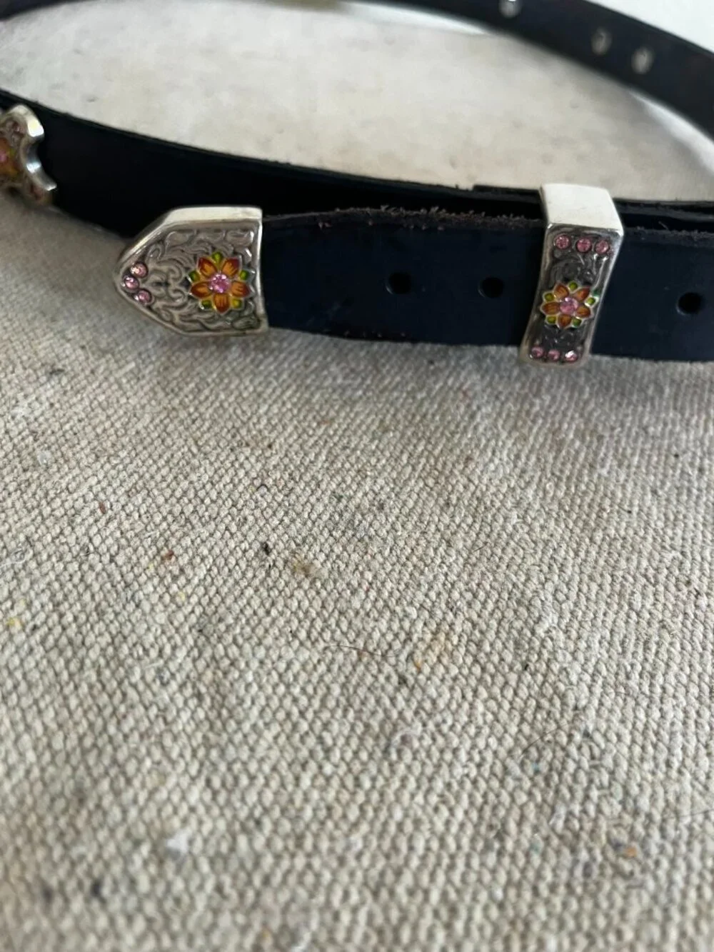 TLF Woman Beautiful Blindly Floral Rhinestone/Silver Tone Leather Western Belt